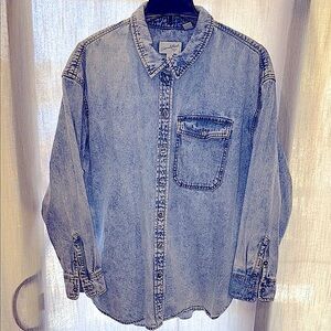 Universal Thread Blue Denim Casual Button Down Shirt oversized fit